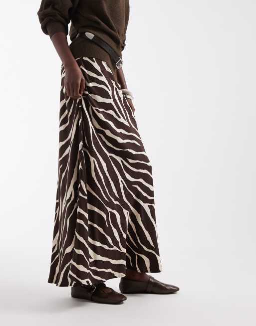Vero Moda Tall mid rise satin maxi skirt in chocolate zebra print, 2 of 5