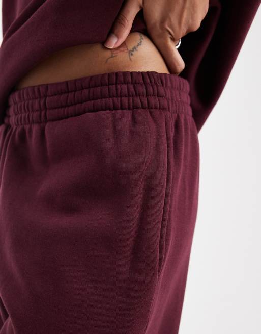 Vero Moda Tall - Pantalon de jogging d'ensemble oversize à chevilles resserrées - Bordeaux , 2 de 5