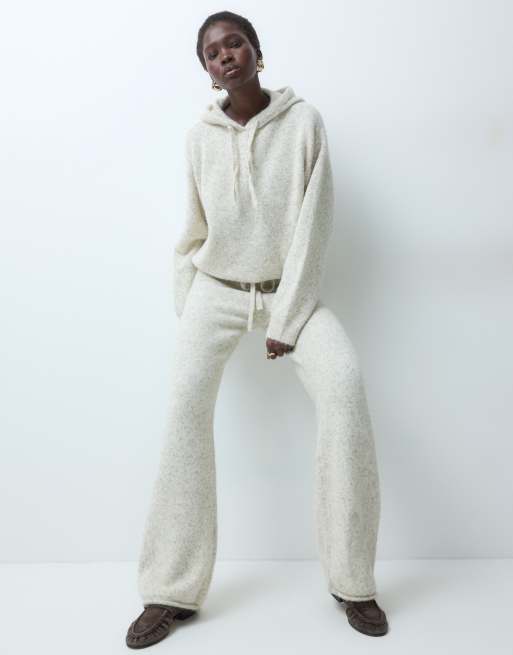 Vero Moda Tall pantalón de punto de pernera ancha de conjunto en tono avena, 4 de 5