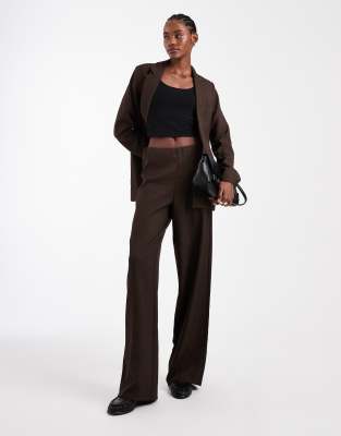 Vero Moda Tall - Pantalon d'ensemble large habillé en aspect tweed - Chocolat-Brown