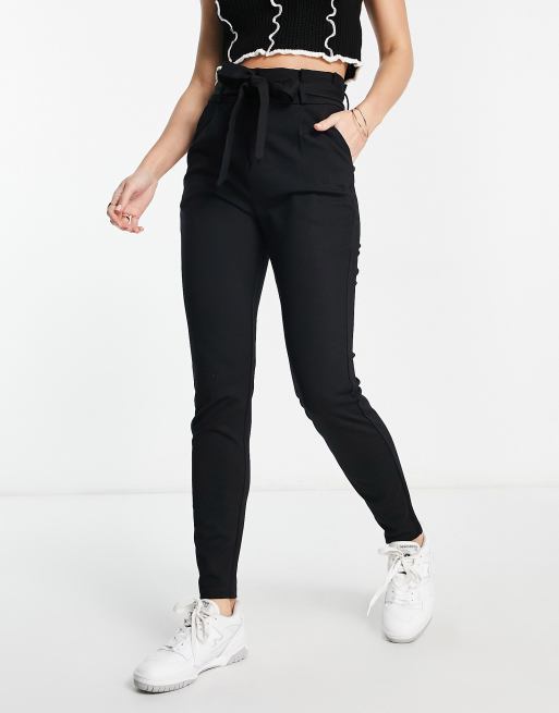 Vero Moda Tall Pantalon fusele a taille haute froncee Noir