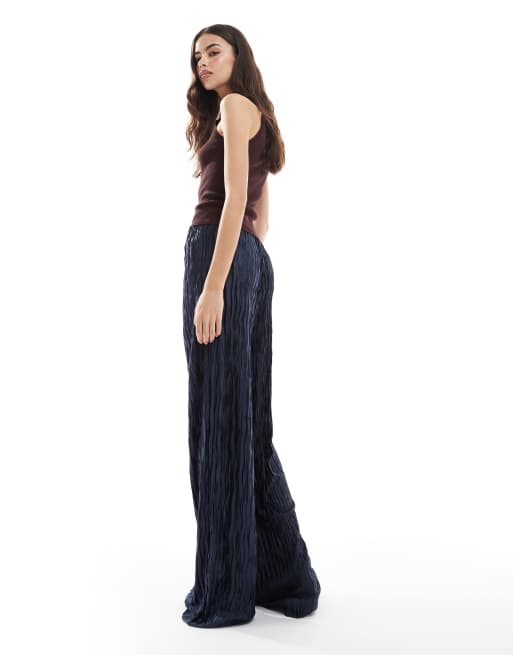 Vero Moda Tall - Pantalon large plissé texturé - Marine, 4 de 5