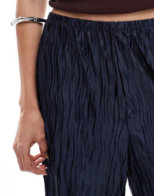 Vero Moda Tall - Pantaloni con fondo ampio navy plissé testurizzato, 3 di 5