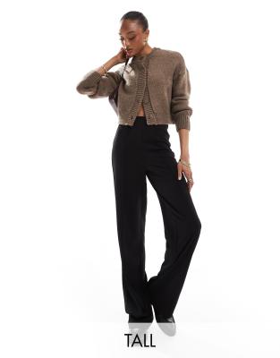 pleat front wide leg pants in black