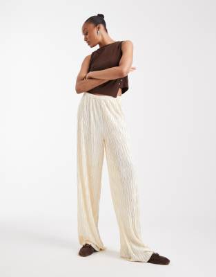 Vero Moda Tall - Plissee-Hose in Birke-Cremeweiß mit weitem Bein