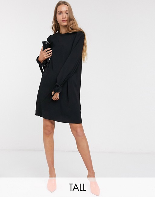 Vero Moda Tall shift dress with tie sleeves in black