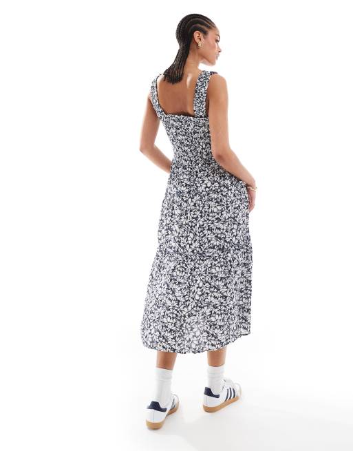 Vero Moda Tall shirred cami midi dress in navy blue floral, 4 of 4