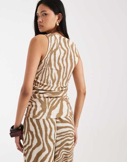 Vero Moda Tall sleeveless ruched jersey top in birch abstract print - part of a set, 4 of 4
