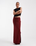 [Vero Moda Tall] Vero Moda Tall slinky ruched front maxi skirt in burgundy-Red L Syrah