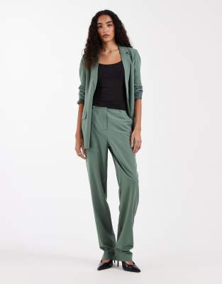 Vero Moda Tall Straight Leg Tailored Pants In Green