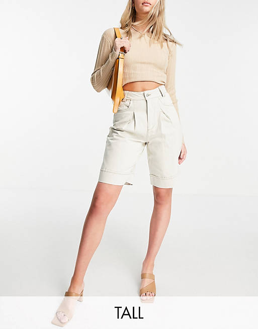 Vero Moda Tall cotton tailored city shorts in ecru - CREAM