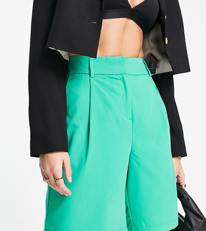 tailored city suit shorts in bright green