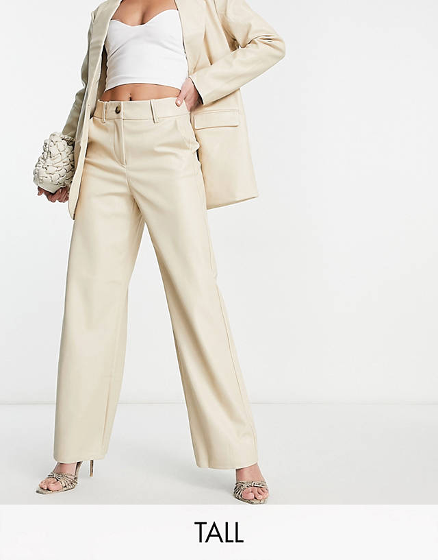 Vero Moda Tall - tailored leather look suit trousers co-ord in cream