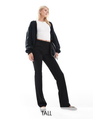 tailored straight leg pants in black