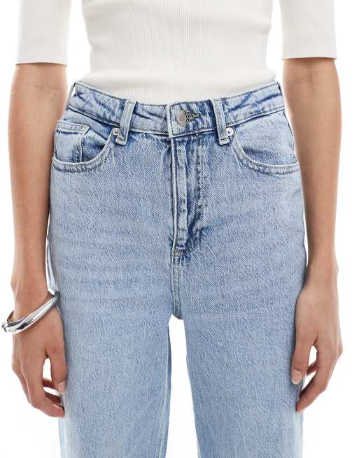 Vero Moda Tall Tessa wide leg jeans in light blue wash - Main Image