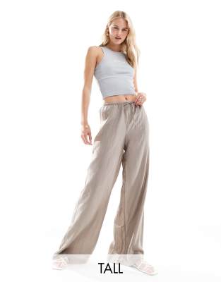 Vero Moda Tall Vero Moda Tall textured drawstring waist wide leg trouser in taupe-Neutral