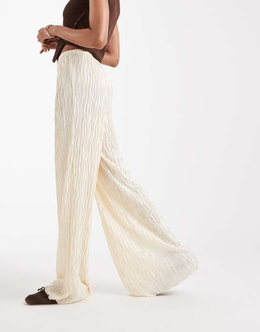 Vero Moda Tall textured plisse wide leg pants in birch cream, 2 of 5