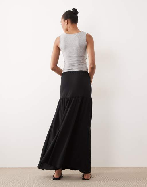 Vero Moda Tall tie waist jersey tiered boho maxi skirt in black, 4 of 5