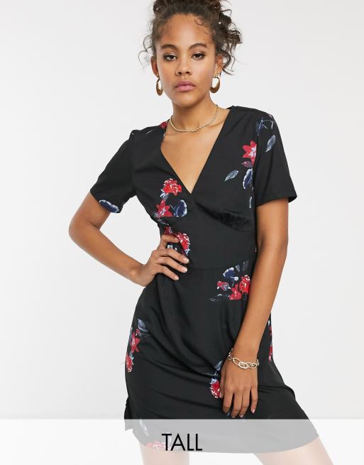 Vero Moda Tall – Trapezowa sukienka z dekoltem w kształcie litery V i wzorem w kwiaty