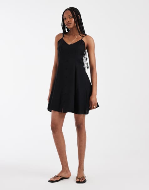 Vero Moda Tall - Vestido corto negro de tirantes y corte skater con botones delanteros - view 1