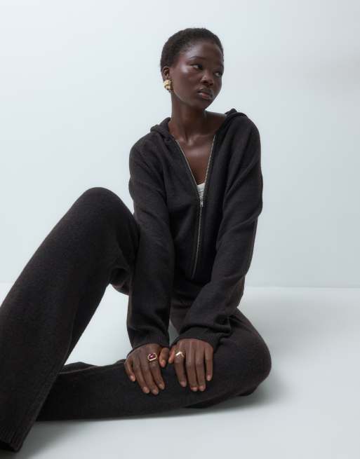 Vero Moda Tall knit set in heathered chocolate brown, 2 of 3