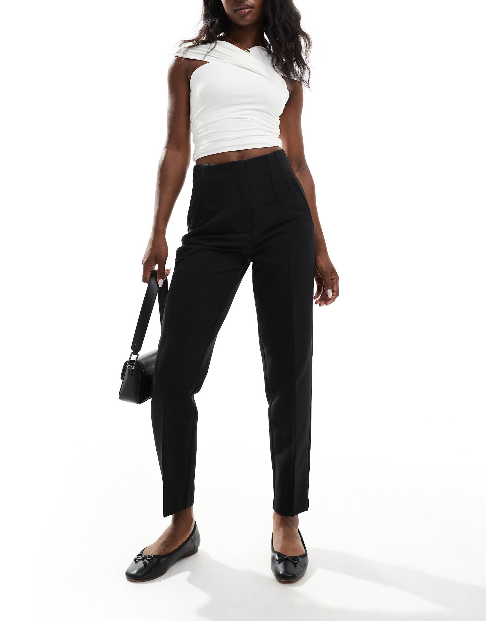 vero moda tapered pants in black