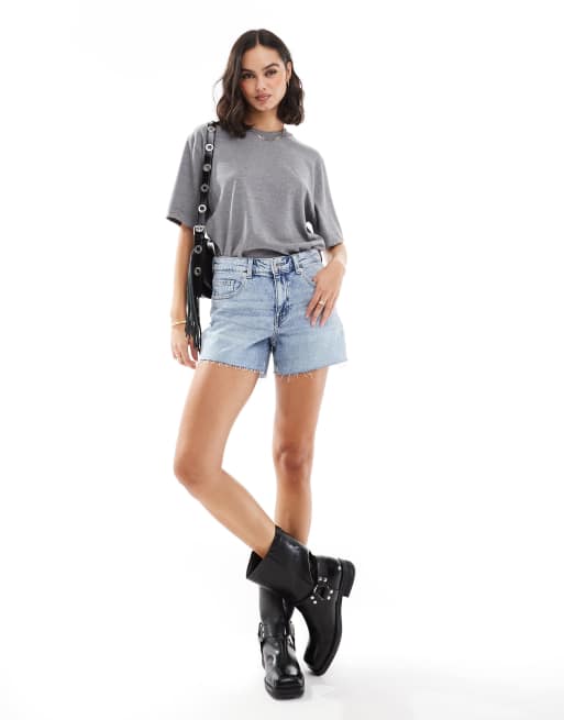 Vero Moda Tess denim shorts in light blue denim, 4 of 5