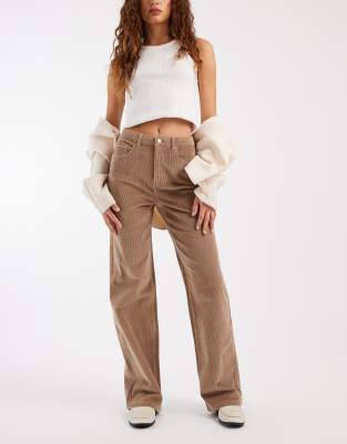 Vero Moda - Tessa - Gerade geschnittene Cordhose in Nerzbraun mit hohem Bund-Neutral