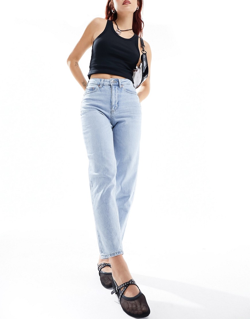 Vero Moda Tessa high rise mom jeans in light blue denim
