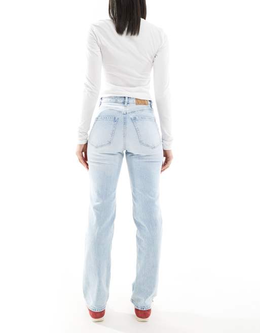 Vero Moda Tessa high rise straight leg jeans in light blue, 2 of 5