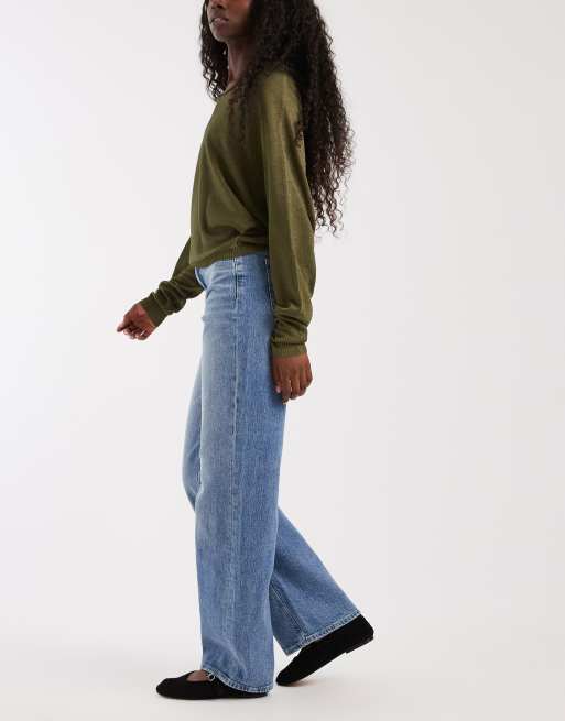 Vero Moda Tessa high waisted wide leg jeans in washed mid blue, 2 of 5