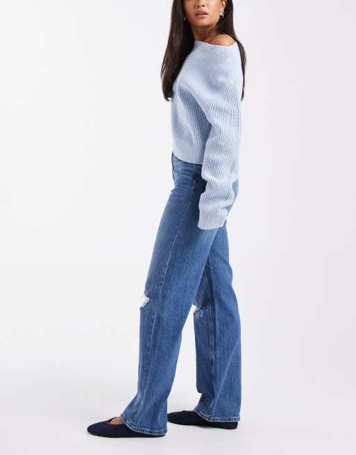 Vero Moda Tessa high waisted wide leg jeans with distressed knees in medium blue wash, 2 of 5