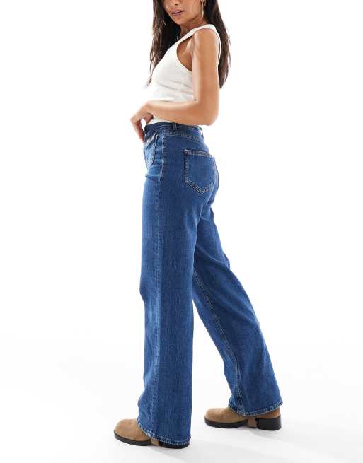 Vero Moda - Tessa - Mellemblå jeans med vide ben og retro-inspirerede lommedetaljer, 2 af 5