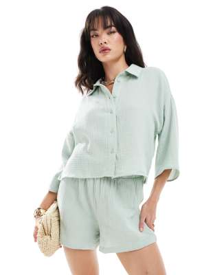 textured cropped shirt in pale green - part of a set