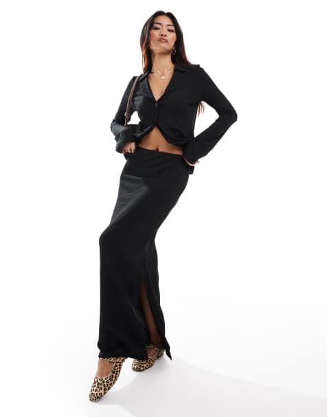 Vero Moda textured jersey maxi skirt co-ord in black - view 1