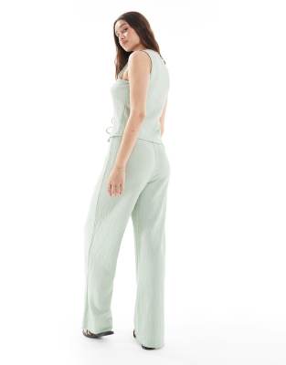Vero Moda Textured Jersey Pants In Green