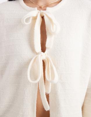 Vero Moda Textured Knit Tie Front Cardigan In White