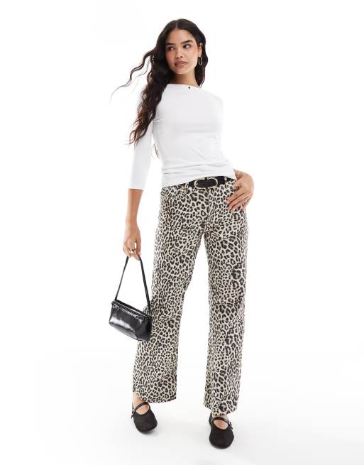 Vero Moda three quarter sleeve boat neck t-shirt in white, 2 of 4