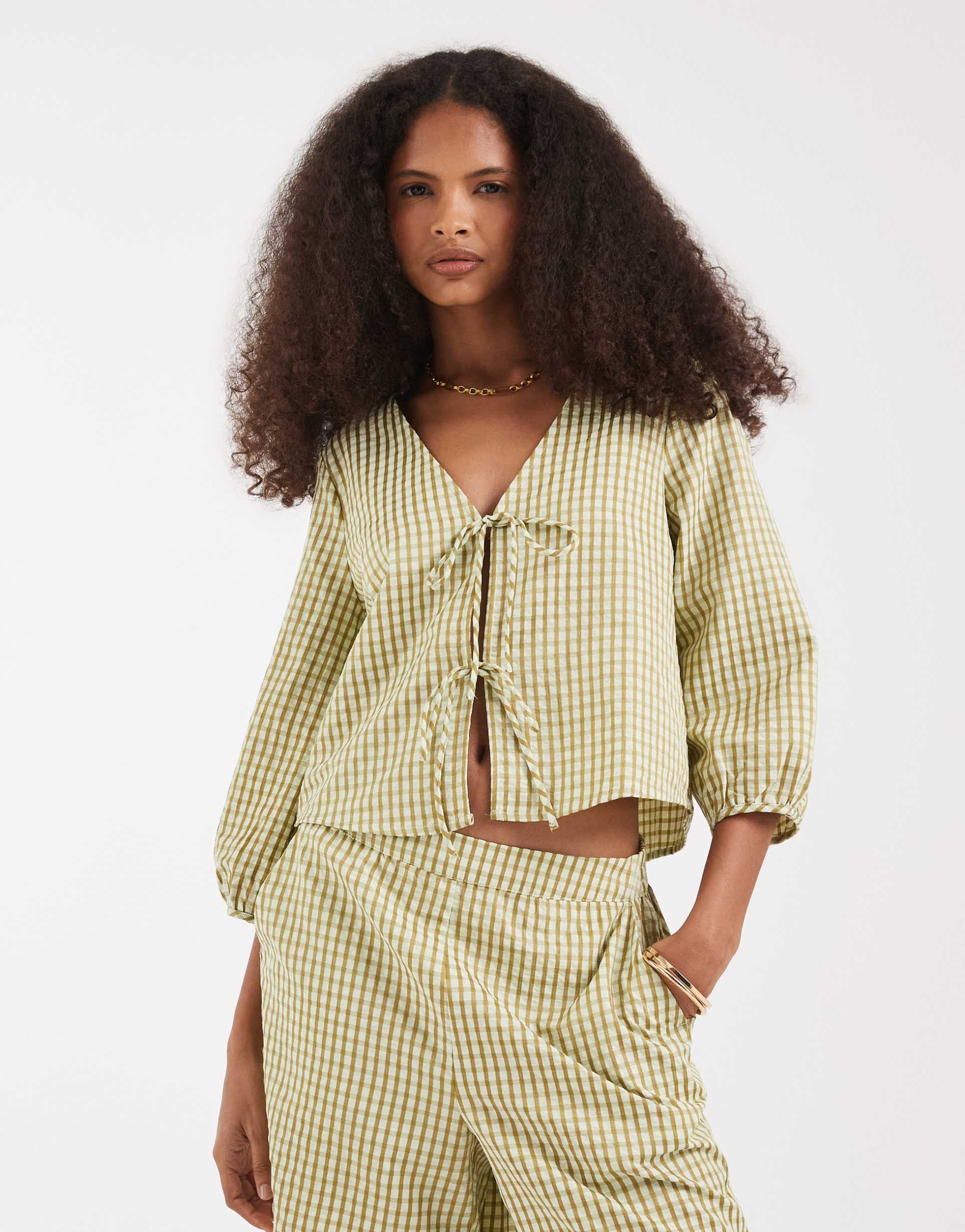 vero moda tie front top in green gingham print - part of a set