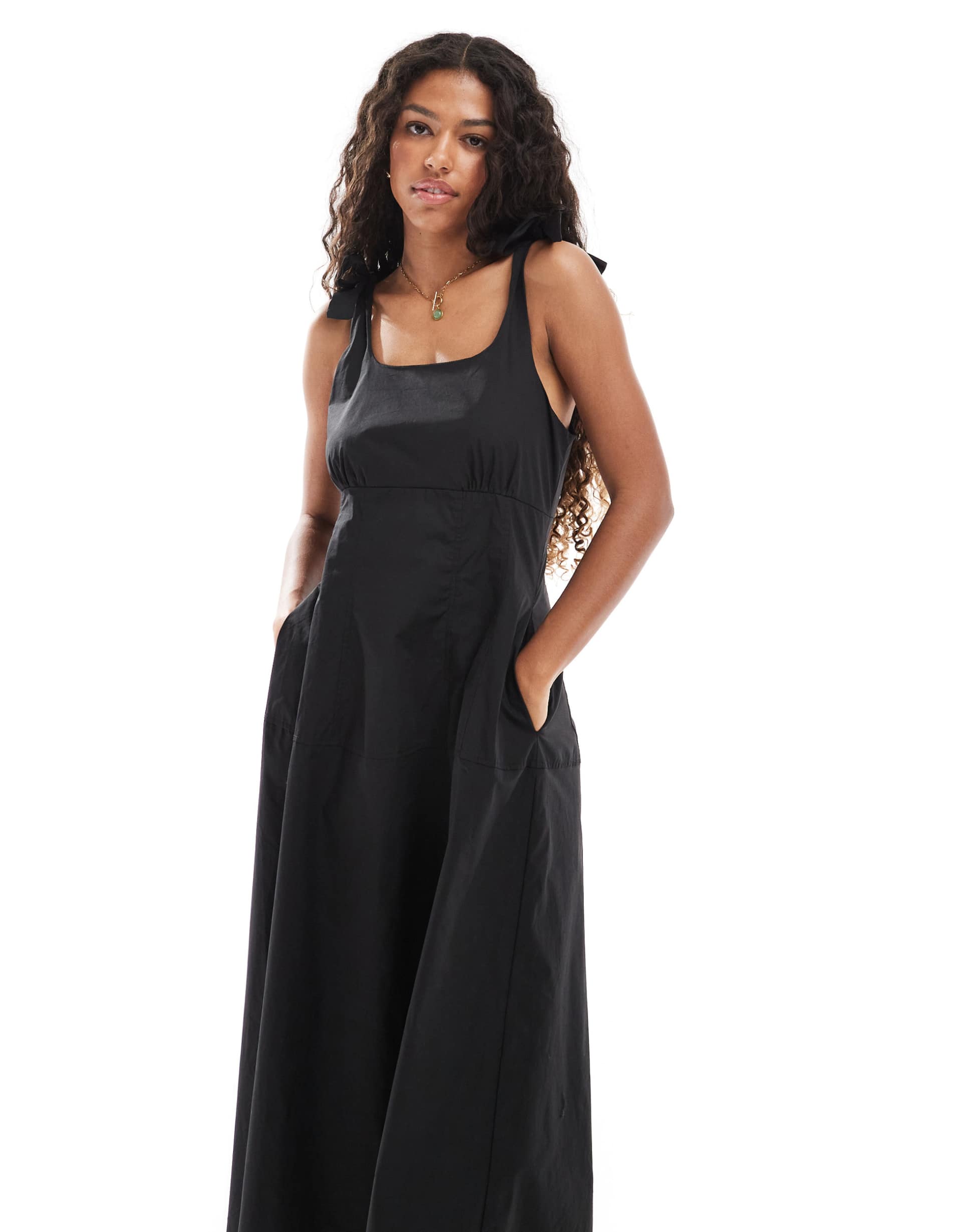 vero moda tie shoulder structured poplin maxi dress in black