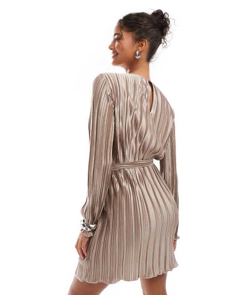 Gold Dresses | Bronze, Champagne & Rose Gold | ASOS