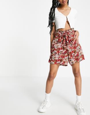 Pind Kalksten Tak Vero Moda tie waist shorts in black print | ASOS