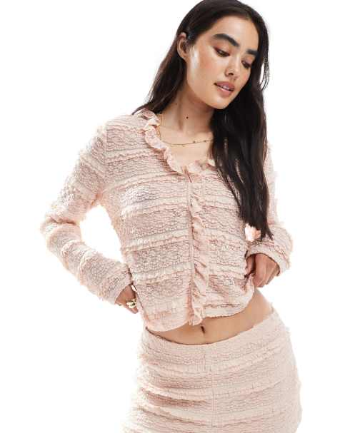 Vero Moda - Top a maniche lunghe rosa in pizzo con volant in coordinato - view 1