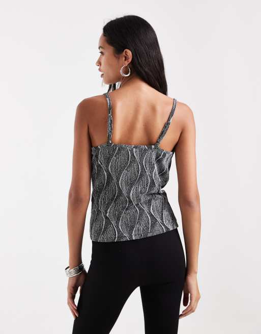 Vero Moda top con spalline e dettaglio waterfall glitter nero, 4 di 4
