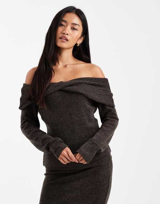 Vero Moda - Top d'ensemble doux au toucher à manches longues et épaules dénudées - Chocolat chiné, 2 de 4