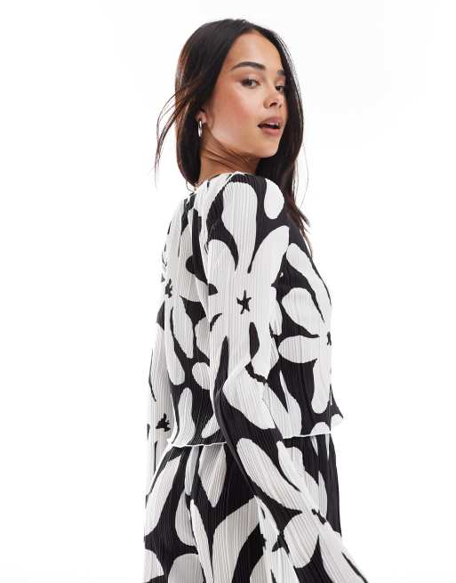 Vero Moda - Top d'ensemble plissé à imprimé fleuri avec manches longues et encolure bateau - Noir et blanc, 4 de 4