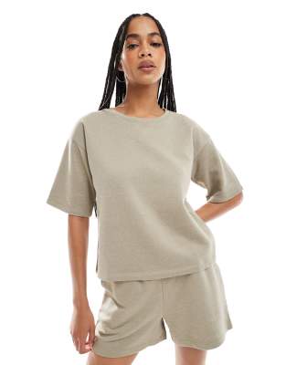Vero Moda - Top felpato a maniche corte color quercia in coordinato