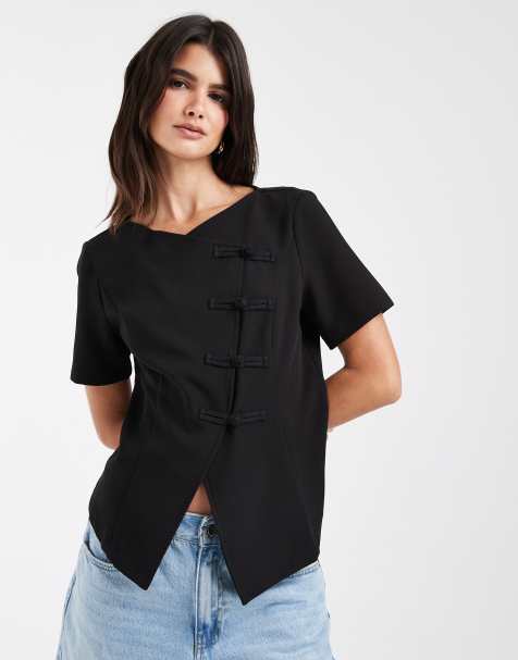 Vero Moda top i vævet stof med asymmetrisk kant og mandarin-krave med lukning i sort - view 1