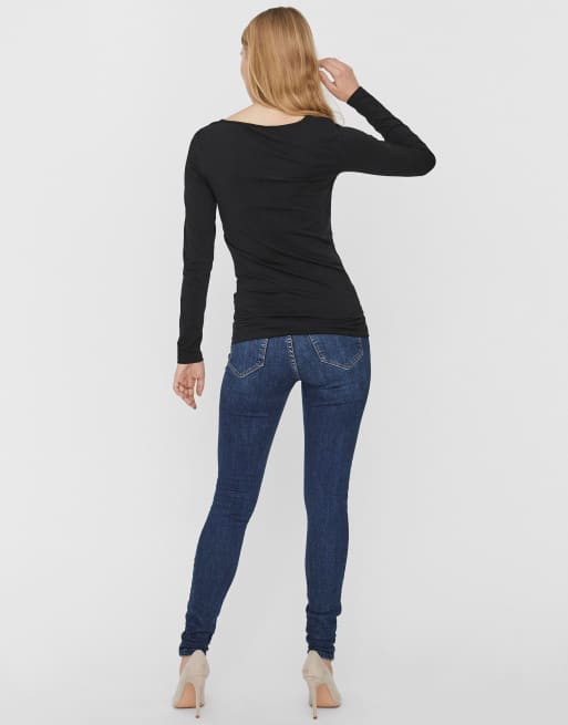 Vero Moda Top in black 1, 2 of 7