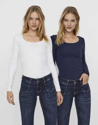 Vero Moda - Top in Irisschwarz 1